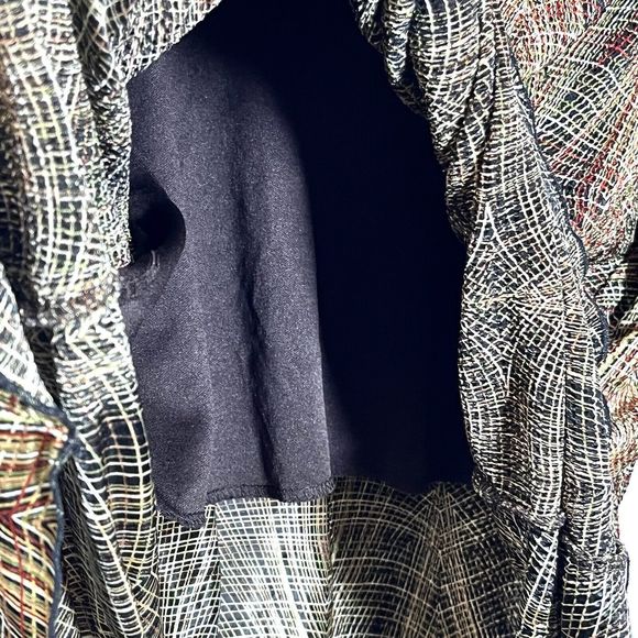 Women’s  Isadora Geometric Pattern 3/4 Sleeve V Neck Blouse Size 3X - Picture 5 of 6